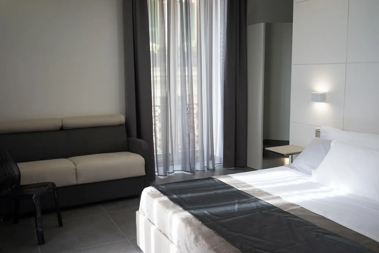 Twice - Naples Bed & Breakfast