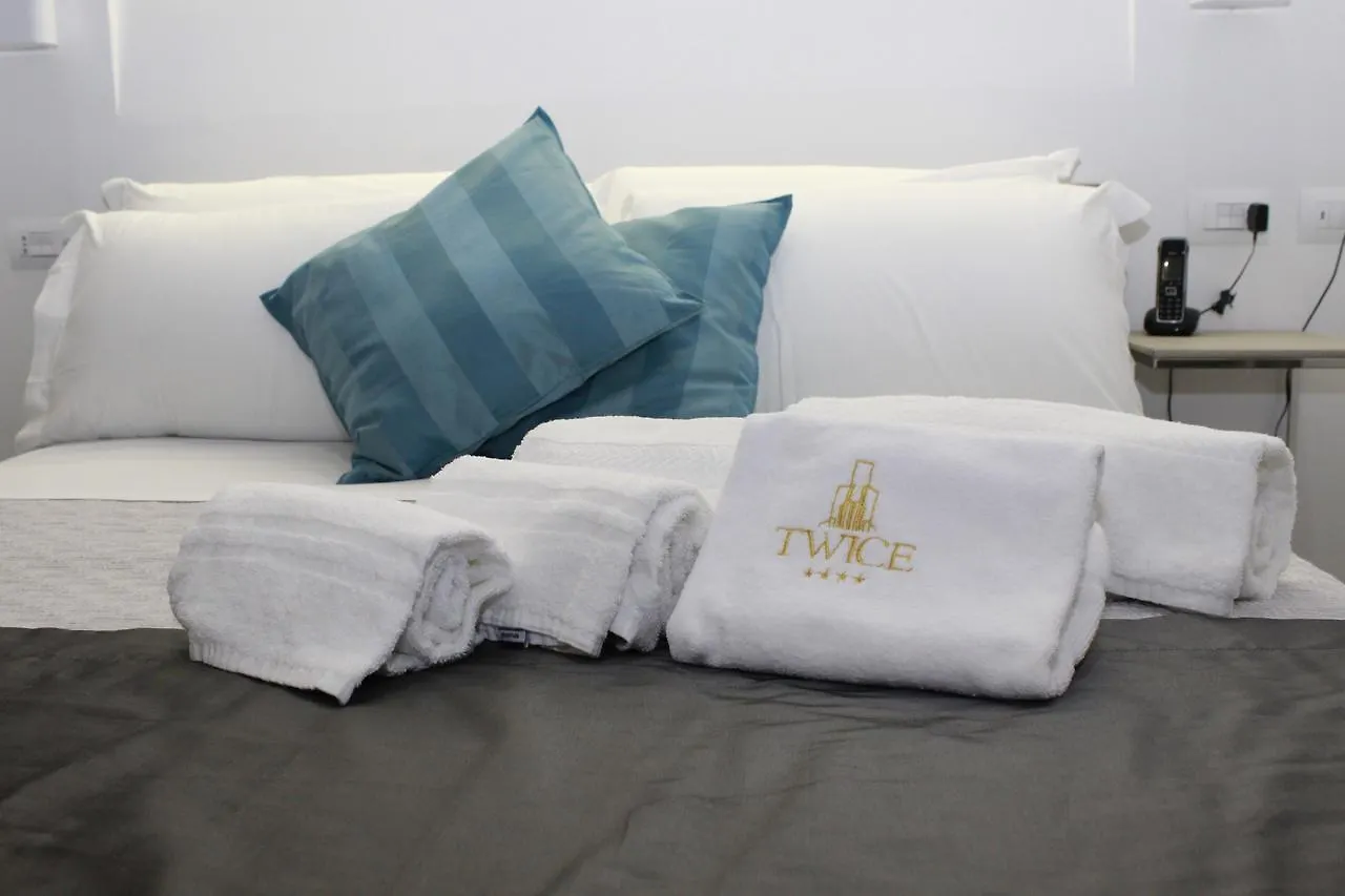 Twice - Naples Bed & Breakfast 2*,  Italy