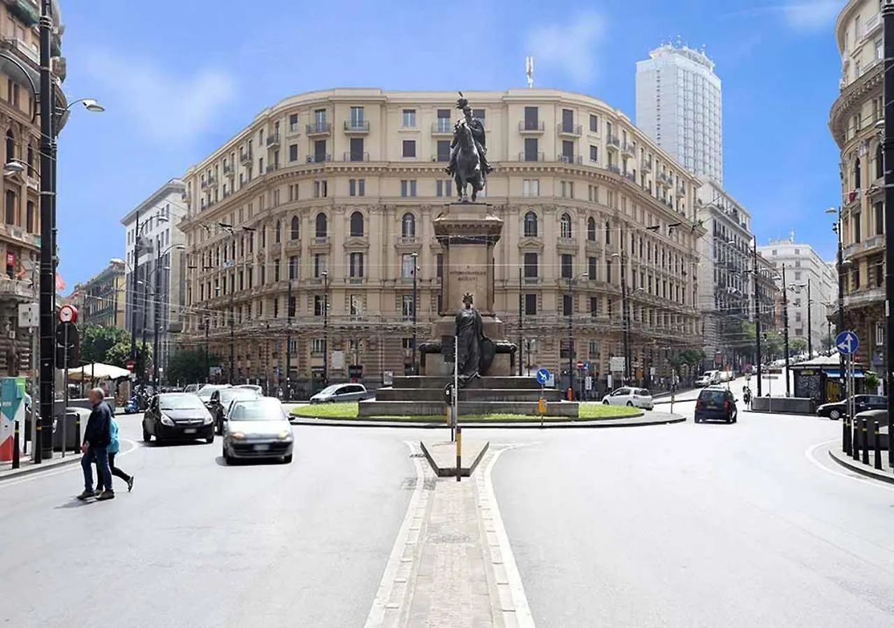 Twice - Naples location