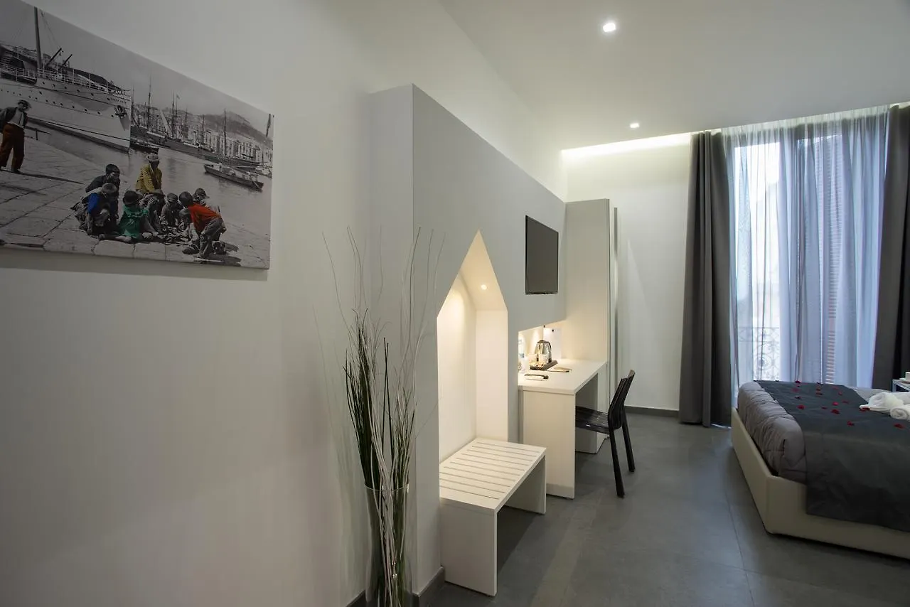 Twice - Naples Bed & Breakfast Italy